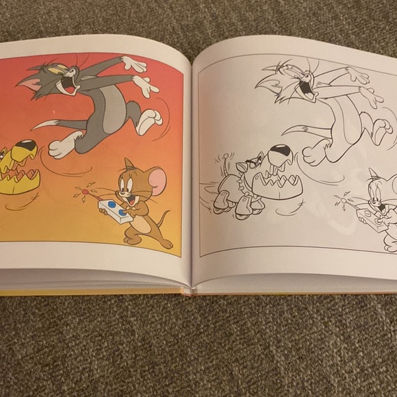 NEW Warner Brothers Unique Hardbound Coloring Book “Tom & Jerry” 2004 - Picture 5 of 6